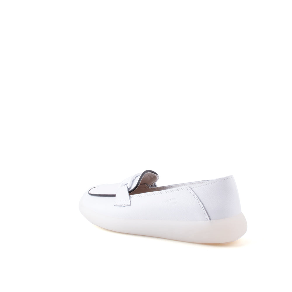 camel active | Women Kate Chain Slip-On Loafers Shoe | White