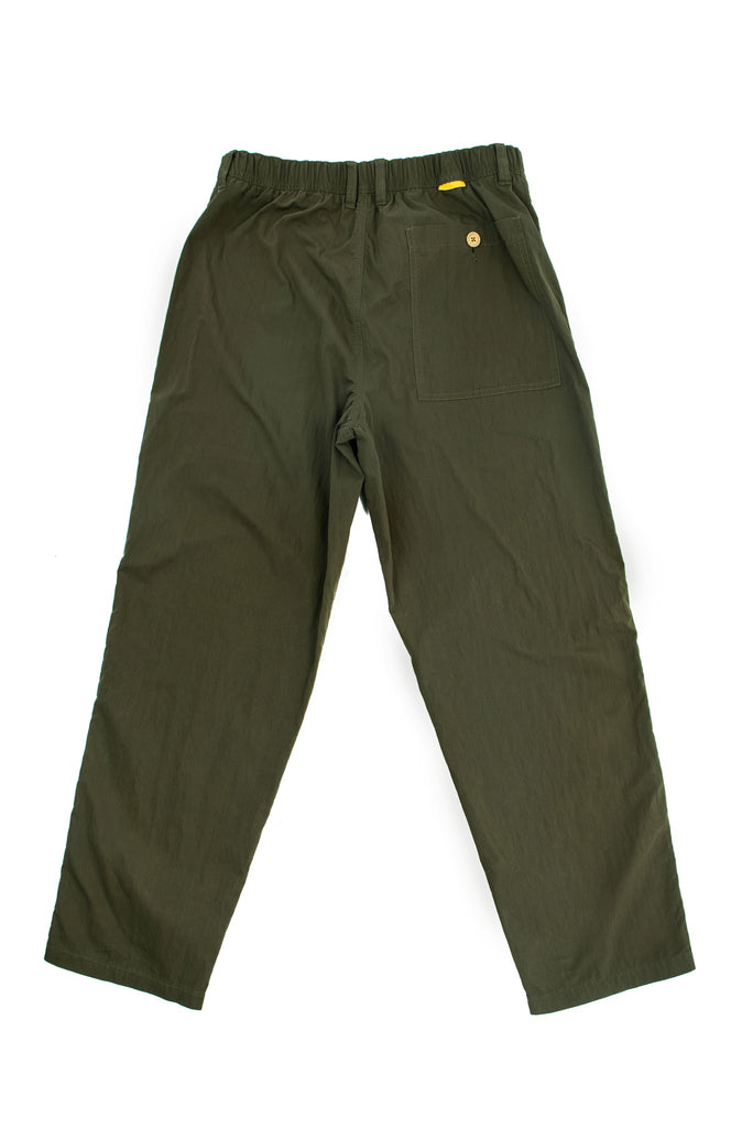 C by camel active | Chino Trousers in Loose Tapered Fit with Elastic Waistband | Olive