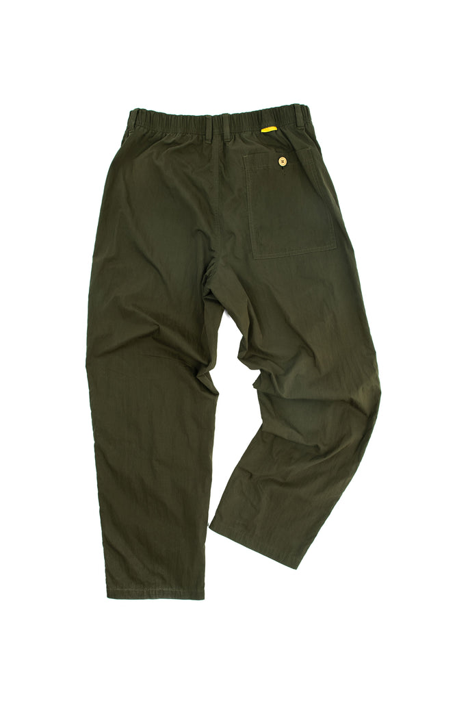 C by camel active | Chino Trousers in Loose Tapered Fit with Elastic Waistband | Olive