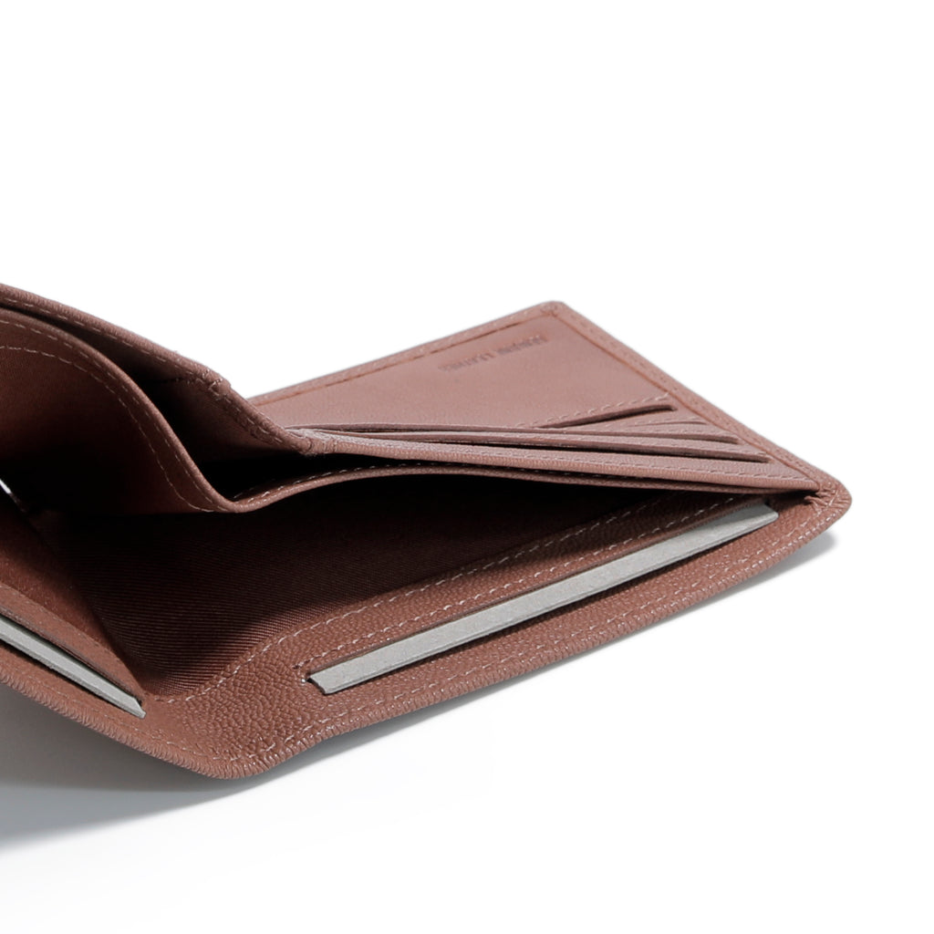 camel active | Men Bi Fold Wallet Leather 10 Card Compartments Grainy Finished | Brown
