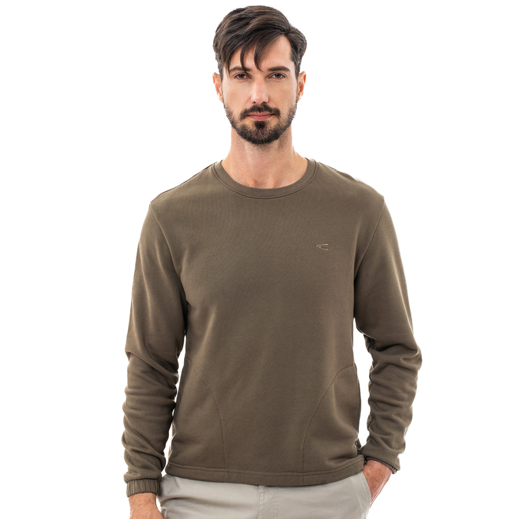 camel active | Long Sleeve T-Shirt in Regular Fit with Side Seam Pockets in Cotton Terry | Olive
